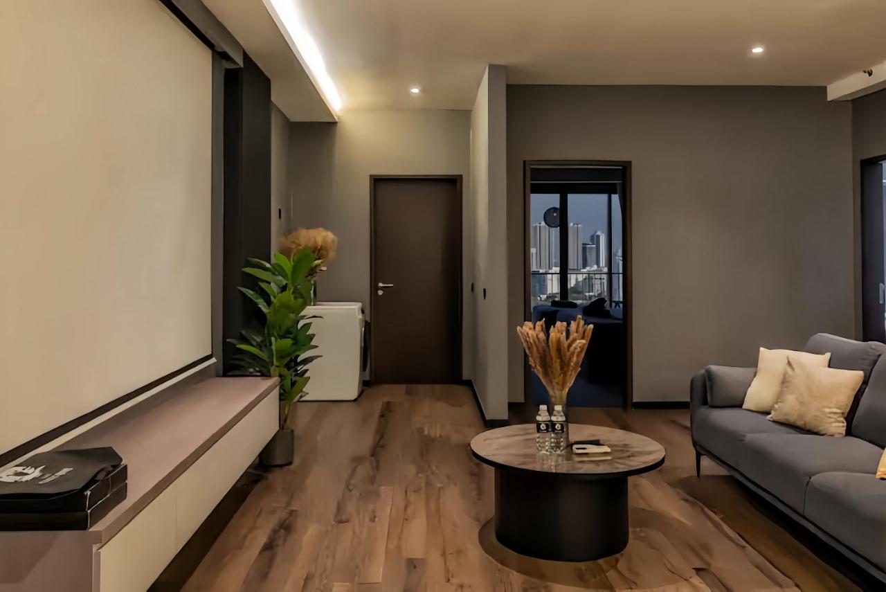The Landmark Penang By Stay Premium Tanjung Tokong Exteriör bild